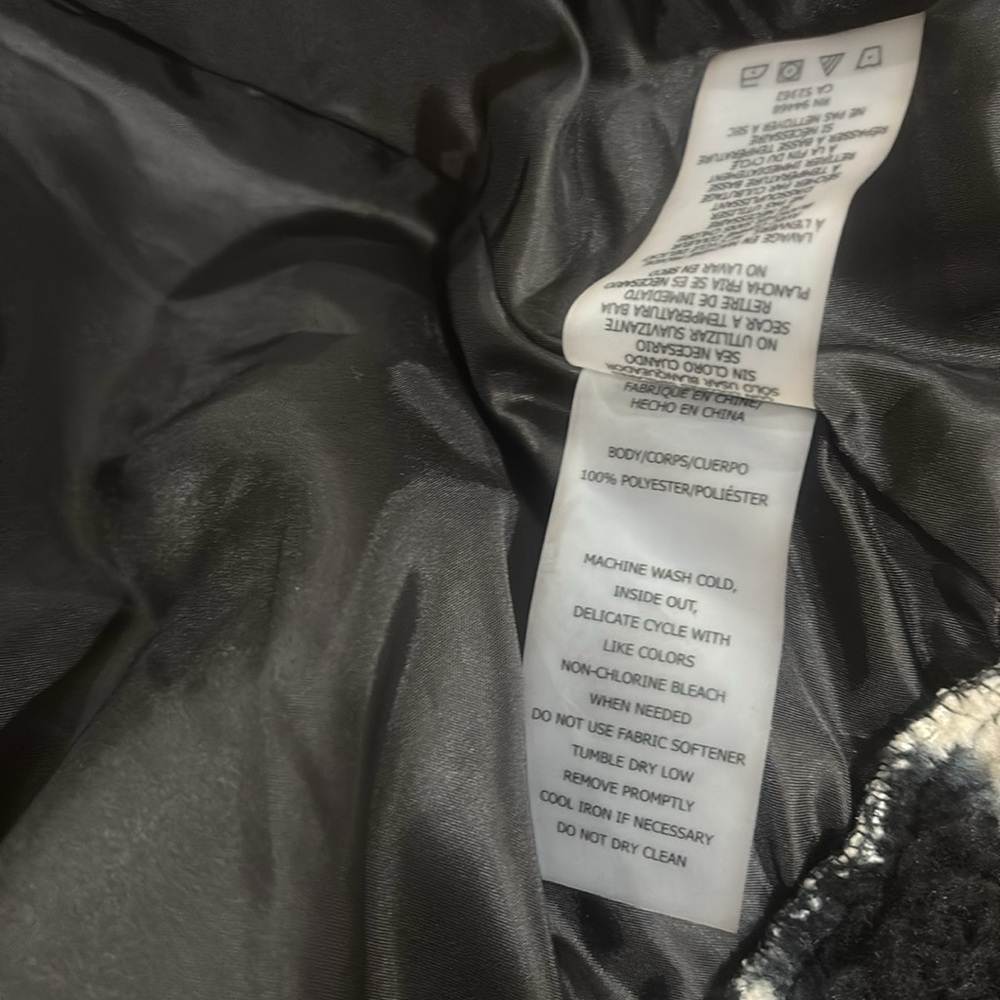 Betsey Johnson Fleece‎ Zip Up Jacket - Picture 5 of 6